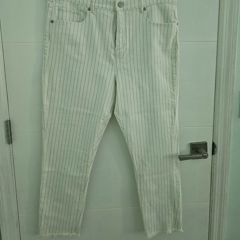 LOFT Skinny Crop Jean